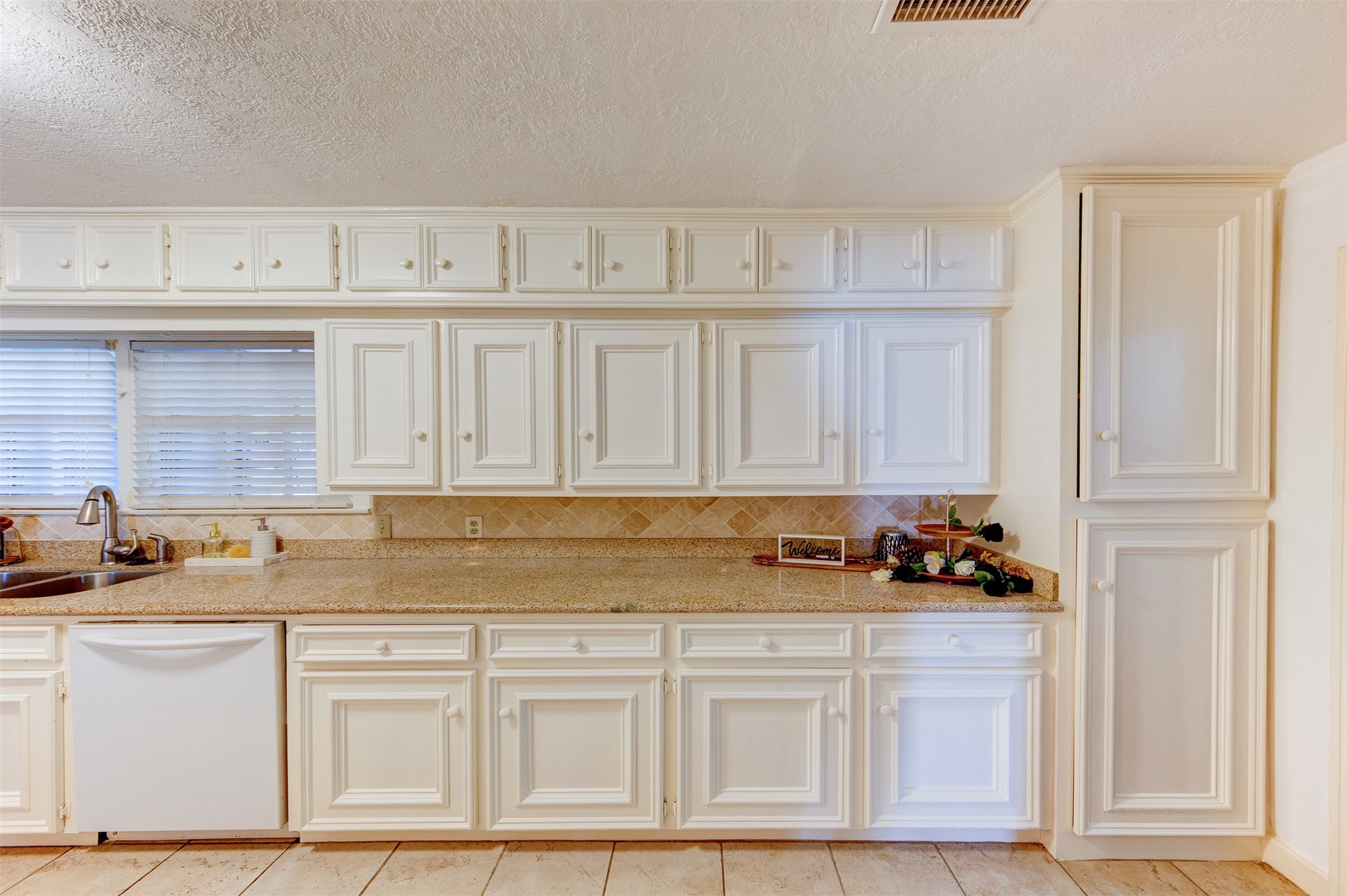 4914 Gammage Street Houston, TX 77021 - Photo 9 of 21