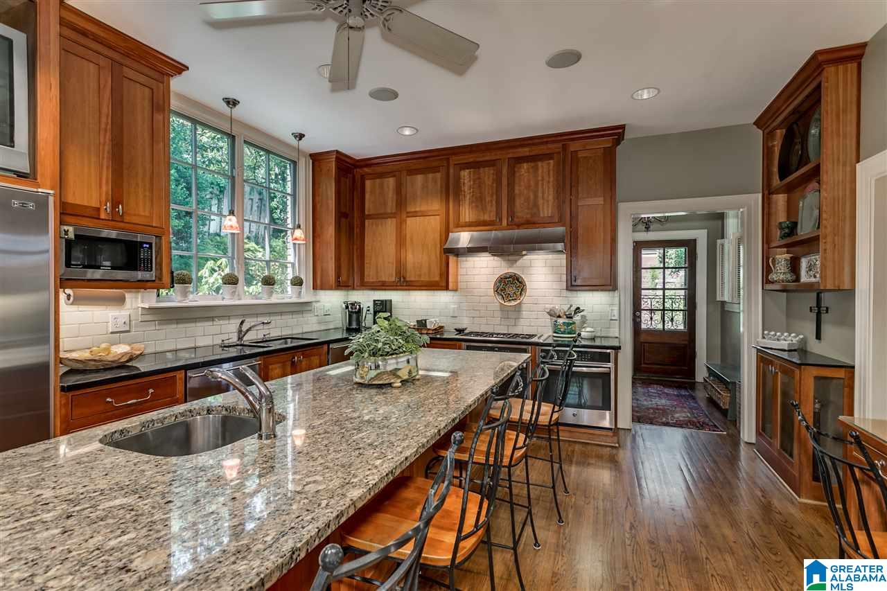 3526 Lenox Road Birmingham, AL 35213 - Photo 17 of 50