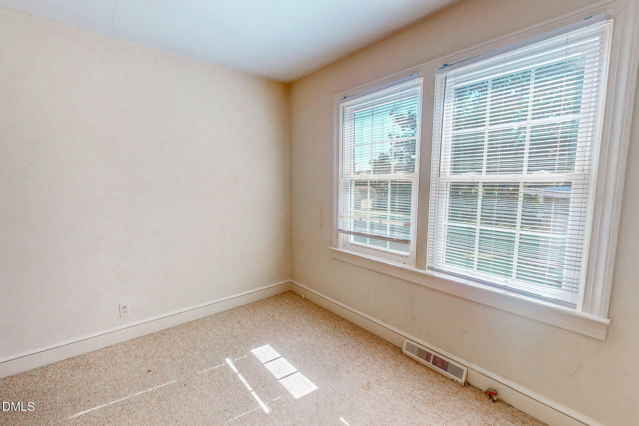 208 South Morgan Street Roxboro, NC 27573 - Photo 27 of 38 27