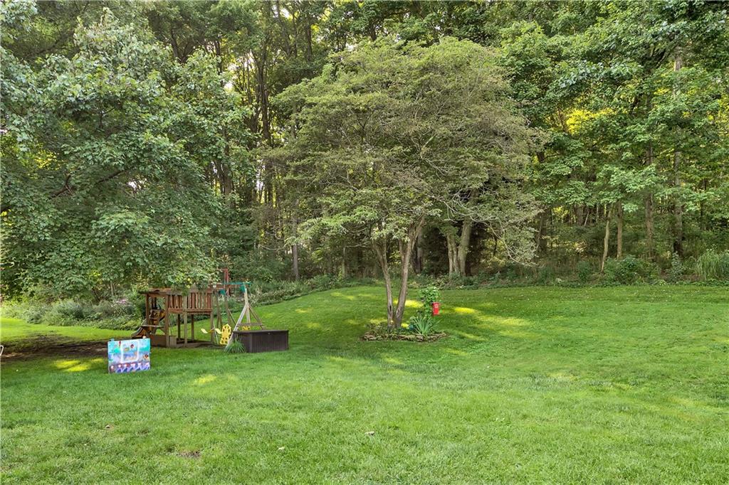 253 Euclid Road Butler, PA 16001 - Photo 4 of 25 Gallery Image 4