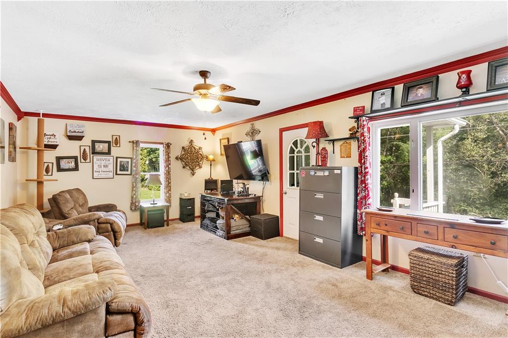 253 Euclid Road Butler, PA 16001 - Photo 8 of 25 Gallery Image 8