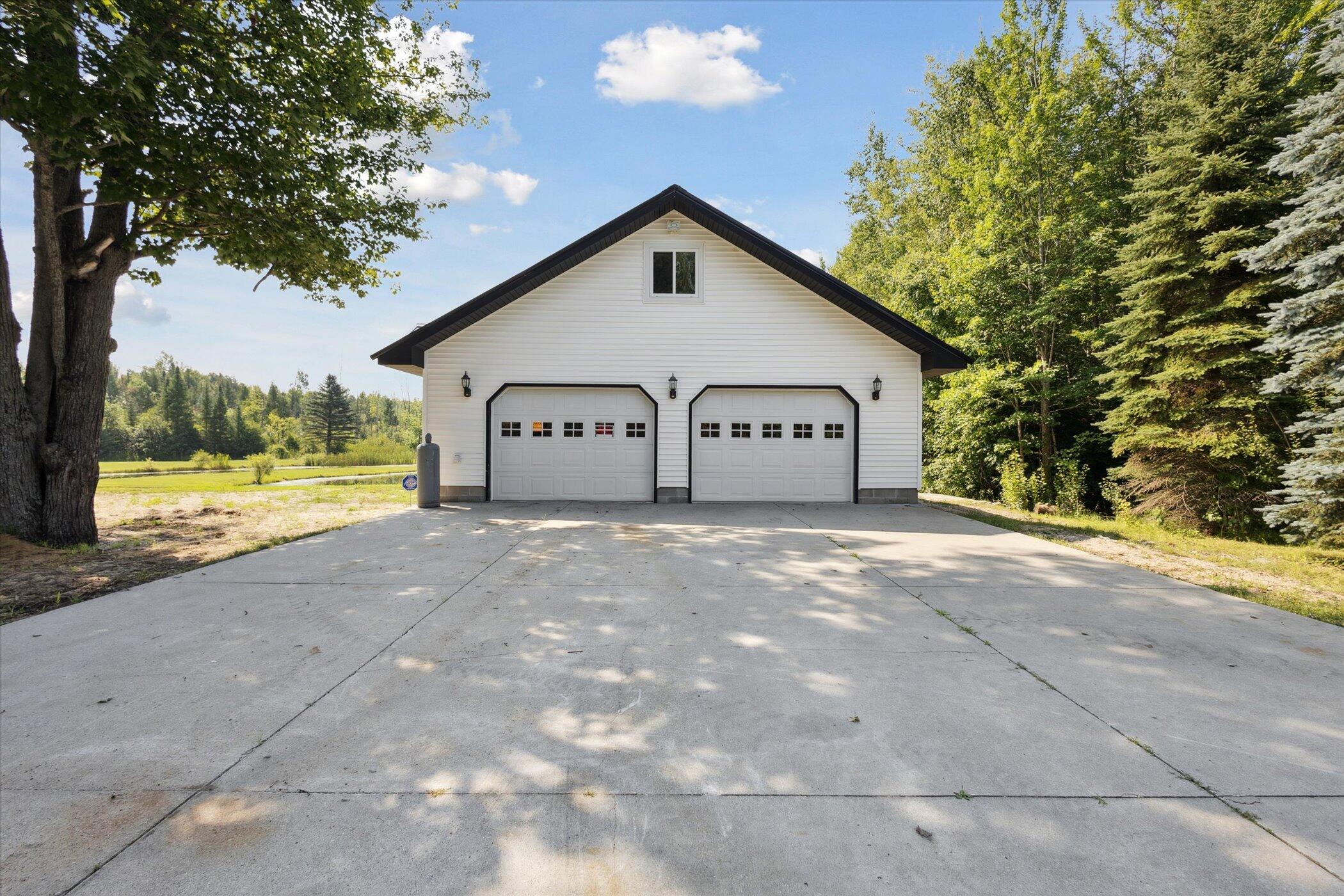 3441 Townline Road Houghton Lake, MI 48629 - Photo 37 of 53 Pole Barn 2