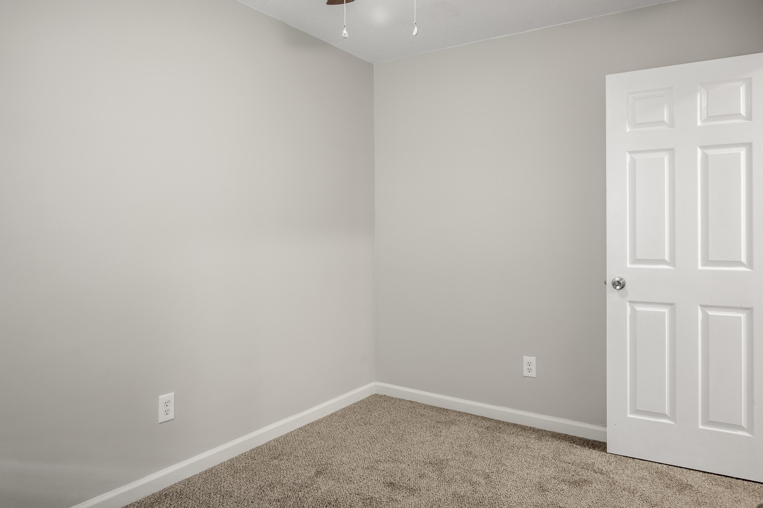 811 Stiles Road LaFayette, GA 30728 - Photo 36 of 36 GUEST BEDROOM