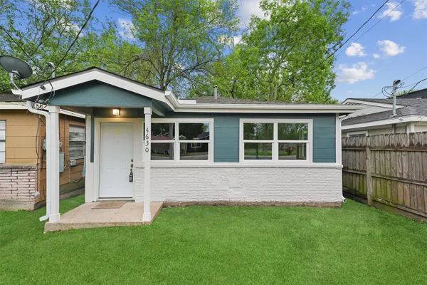 $1,150 | 4630 Clover Street, Houston, TX 77051