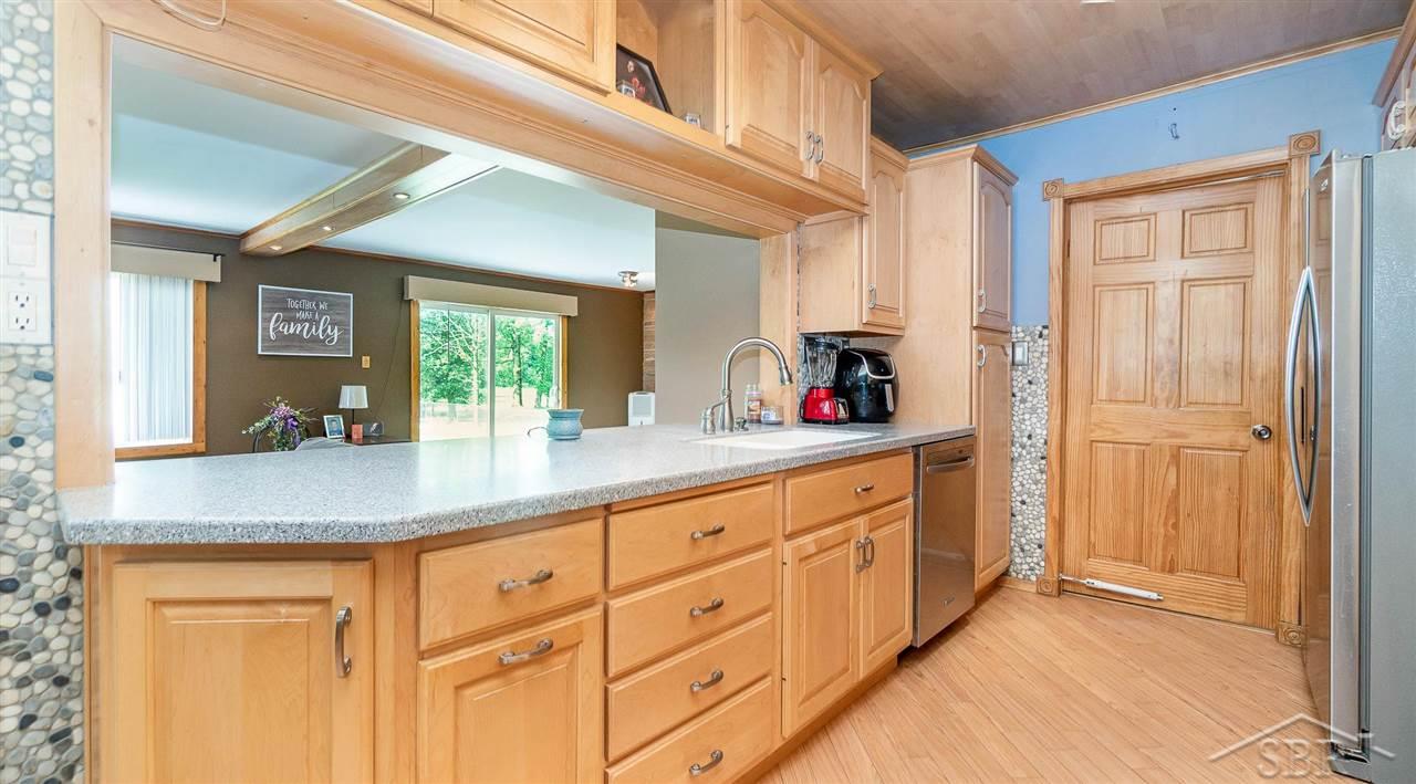 4121 Bay Arenac Line Road Pinconning, MI 48650 - Photo 9 of 31