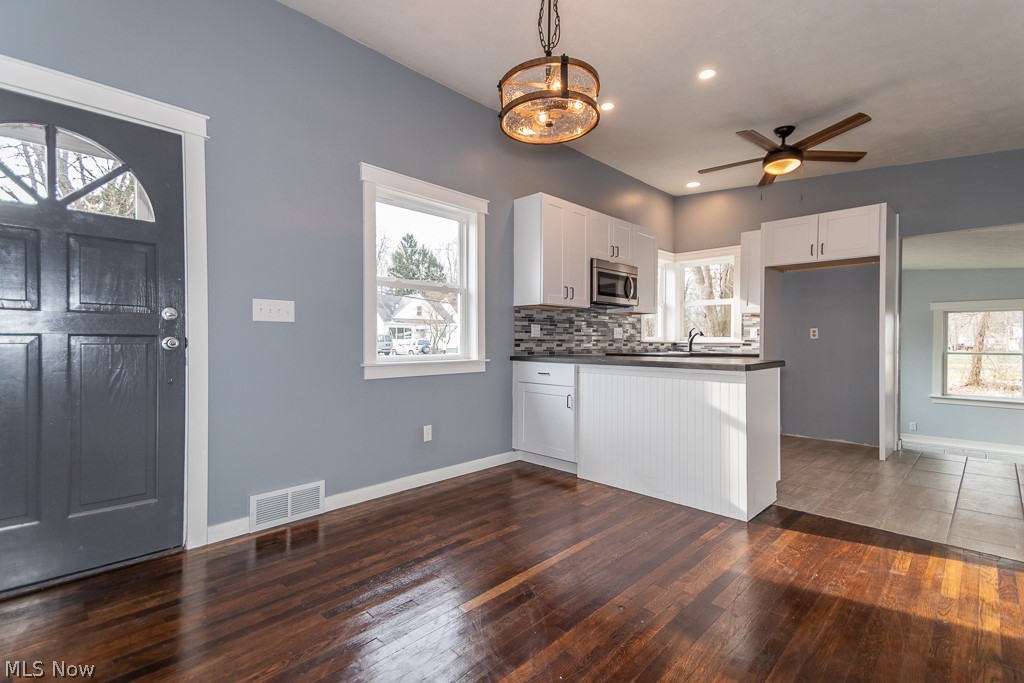 7482 Little Mountain Road Mentor, OH 44060 - Photo 6 of 32 Gallery Image 6