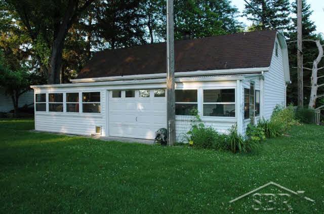4065 Shattuck Road Saginaw, MI 48603 - Photo 5 of 5 20036200-4.JPG