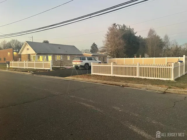 $2,700 | 1515 Thomas Avenue, North Brunswick, NJ 08902