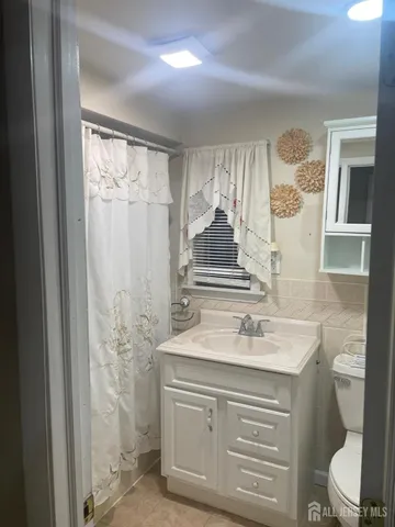 $2,500 | 1515 Thomas Avenue, North Brunswick, NJ 08902