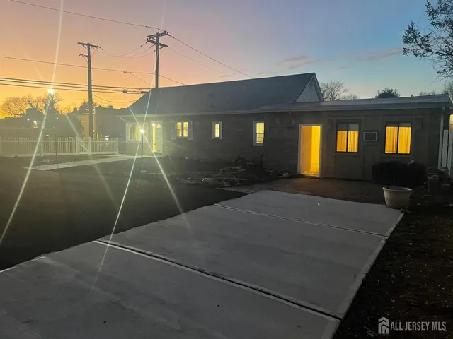 $2,700 | 1515 Thomas Avenue, North Brunswick, NJ 08902