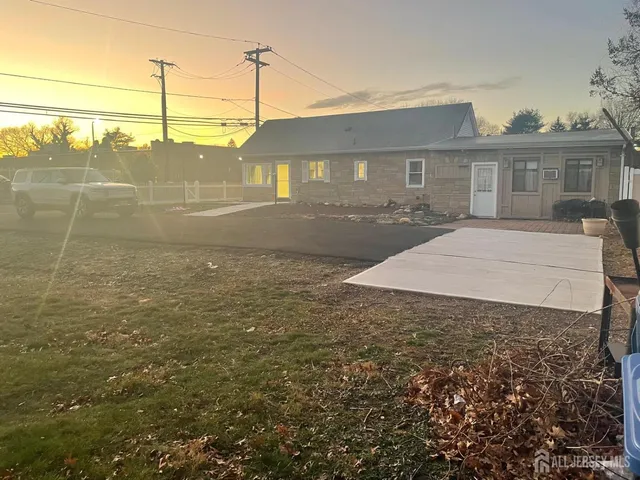 $2,700 | 1515 Thomas Avenue, North Brunswick, NJ 08902