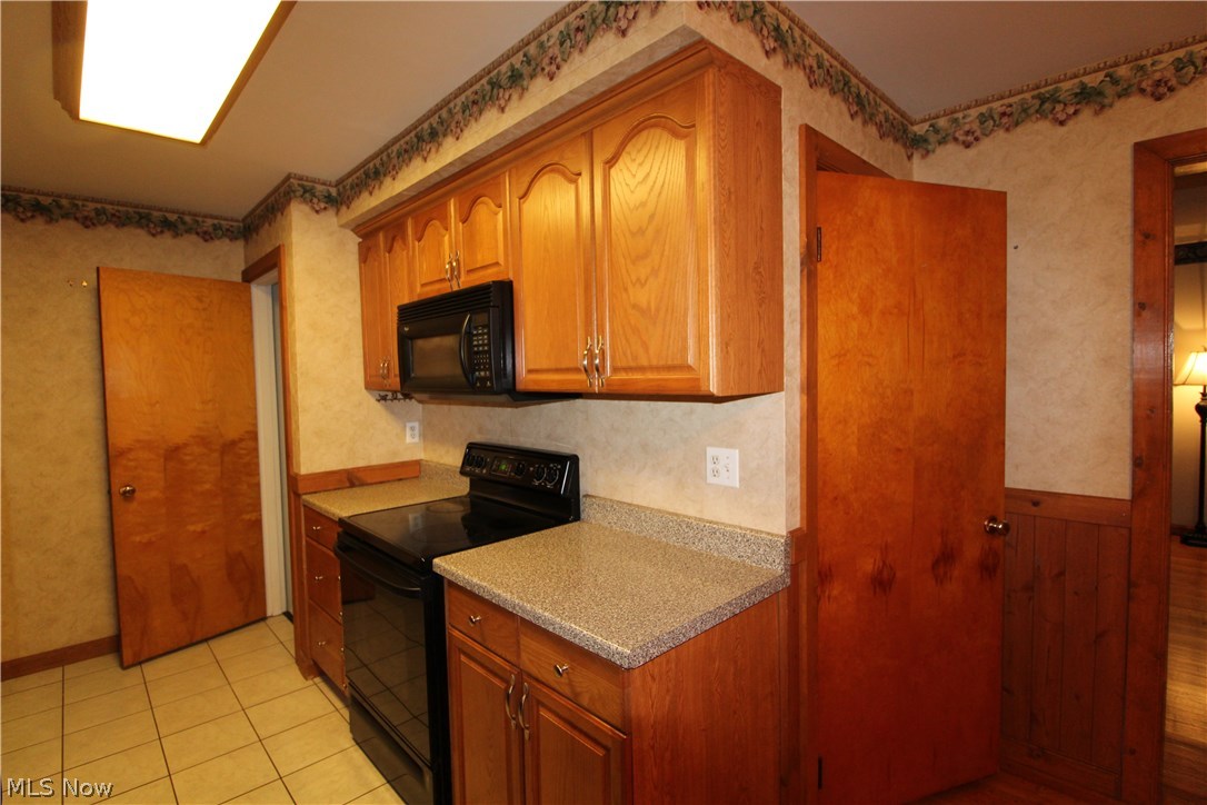 156 Marks Road Brunswick, OH 44212 - Photo 11 of 29 Gallery Image 11