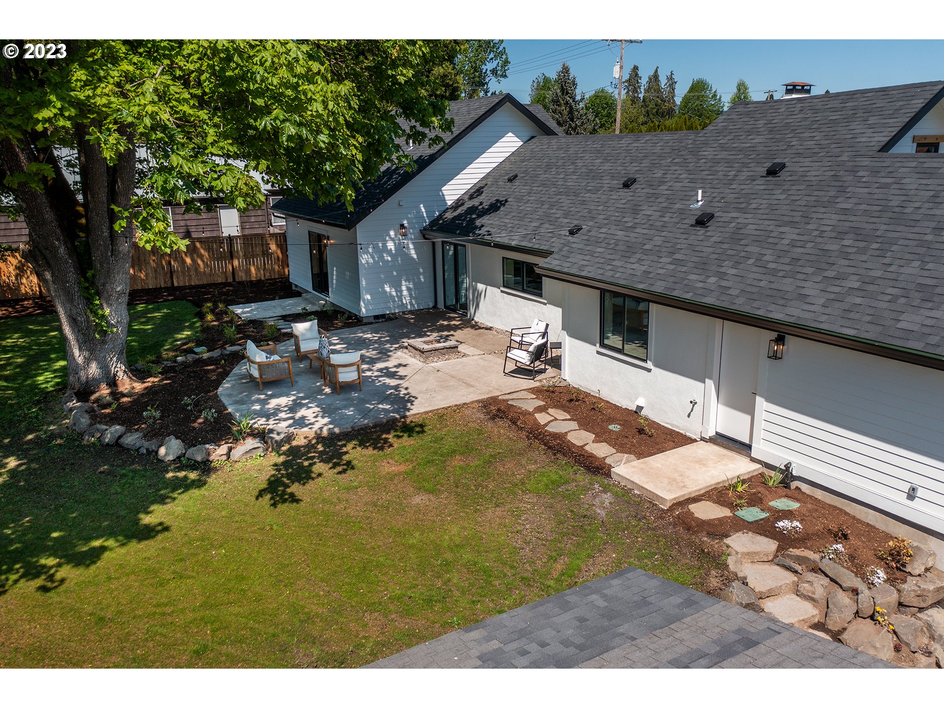 1050 Kintzley Avenue Springfield, OR 97478 - Photo 46 of 48 a view of house with backyard space and balcony