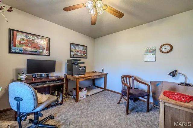 $599,000 | 23598 Falcon Road, Lebanon, MO 65536