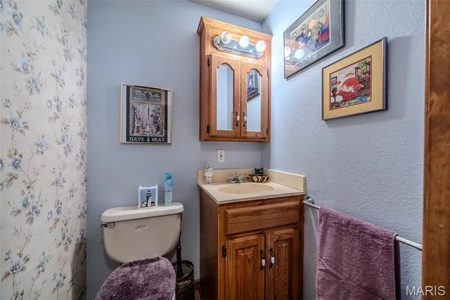 $599,000 | 23598 Falcon Road, Lebanon, MO 65536