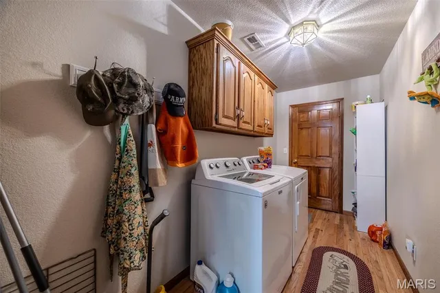 $599,000 | 23598 Falcon Road, Lebanon, MO 65536