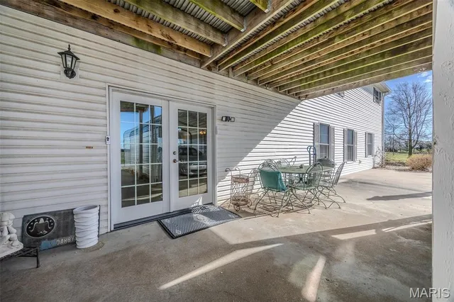 $599,000 | 23598 Falcon Road, Lebanon, MO 65536