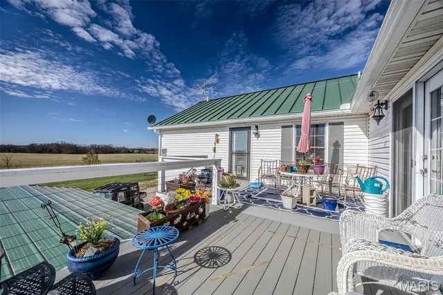 $599,000 | 23598 Falcon Road, Lebanon, MO 65536