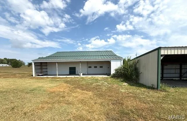 $599,000 | 23598 Falcon Road, Lebanon, MO 65536