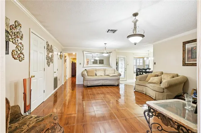 $179,900 | 1600 Lancaster Drive, Marrero, LA 70072