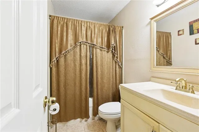 $179,900 | 1600 Lancaster Drive, Marrero, LA 70072