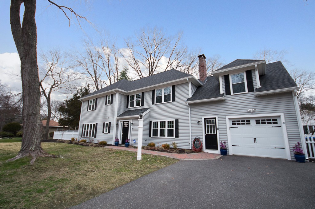 36 Brookdale Road Natick, MA 01760 - Photo 2 of 26 Gallery Image 2