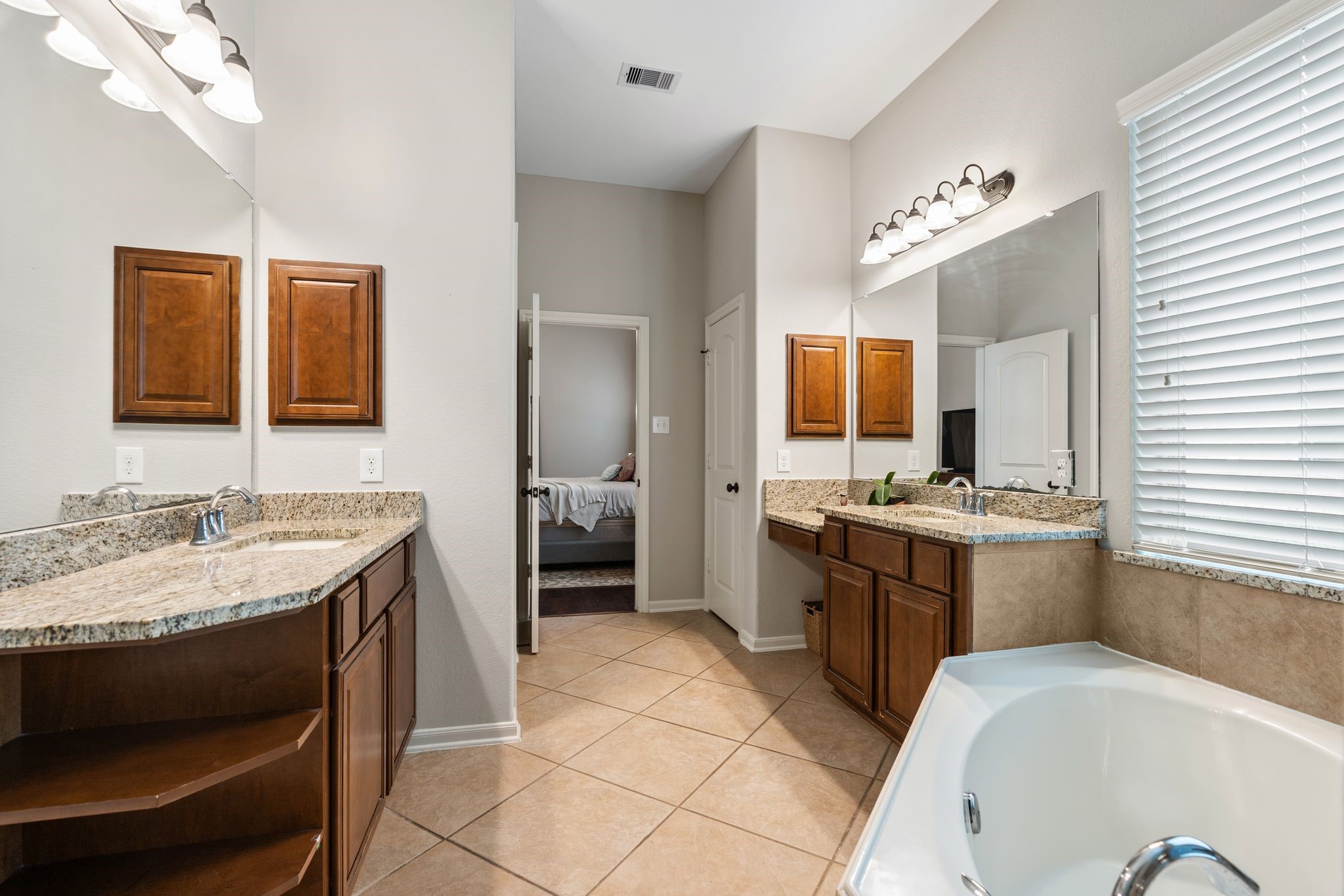 35 Nagshead Place Spring, TX 77389 - Photo 19 of 40