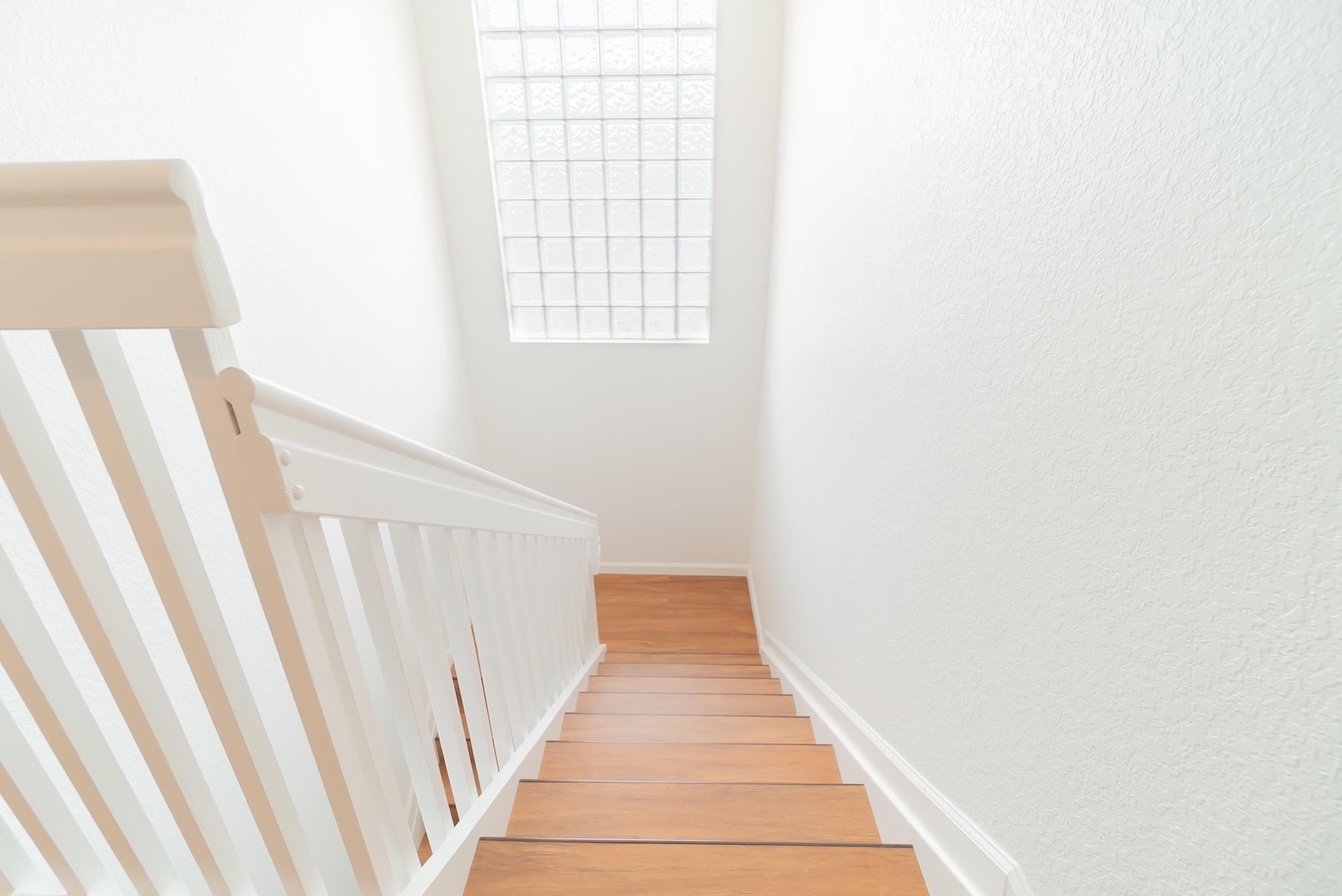 1232 Rose Gate Boulevard Riviera Beach, FL 33404 - Photo 13 of 23 11. Stairs