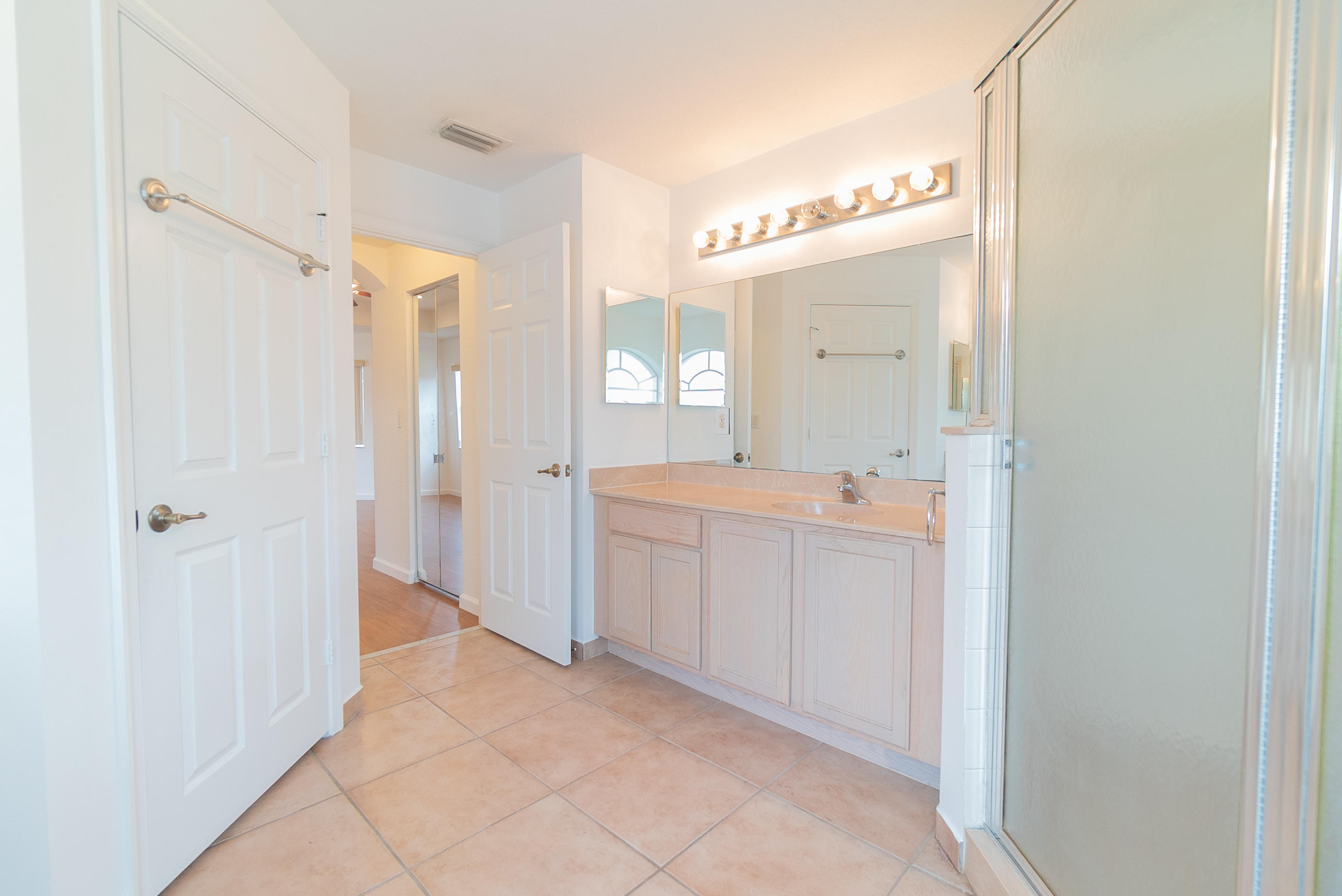 1232 Rose Gate Boulevard Riviera Beach, FL 33404 - Photo 22 of 23 20. Master Bathroom 2