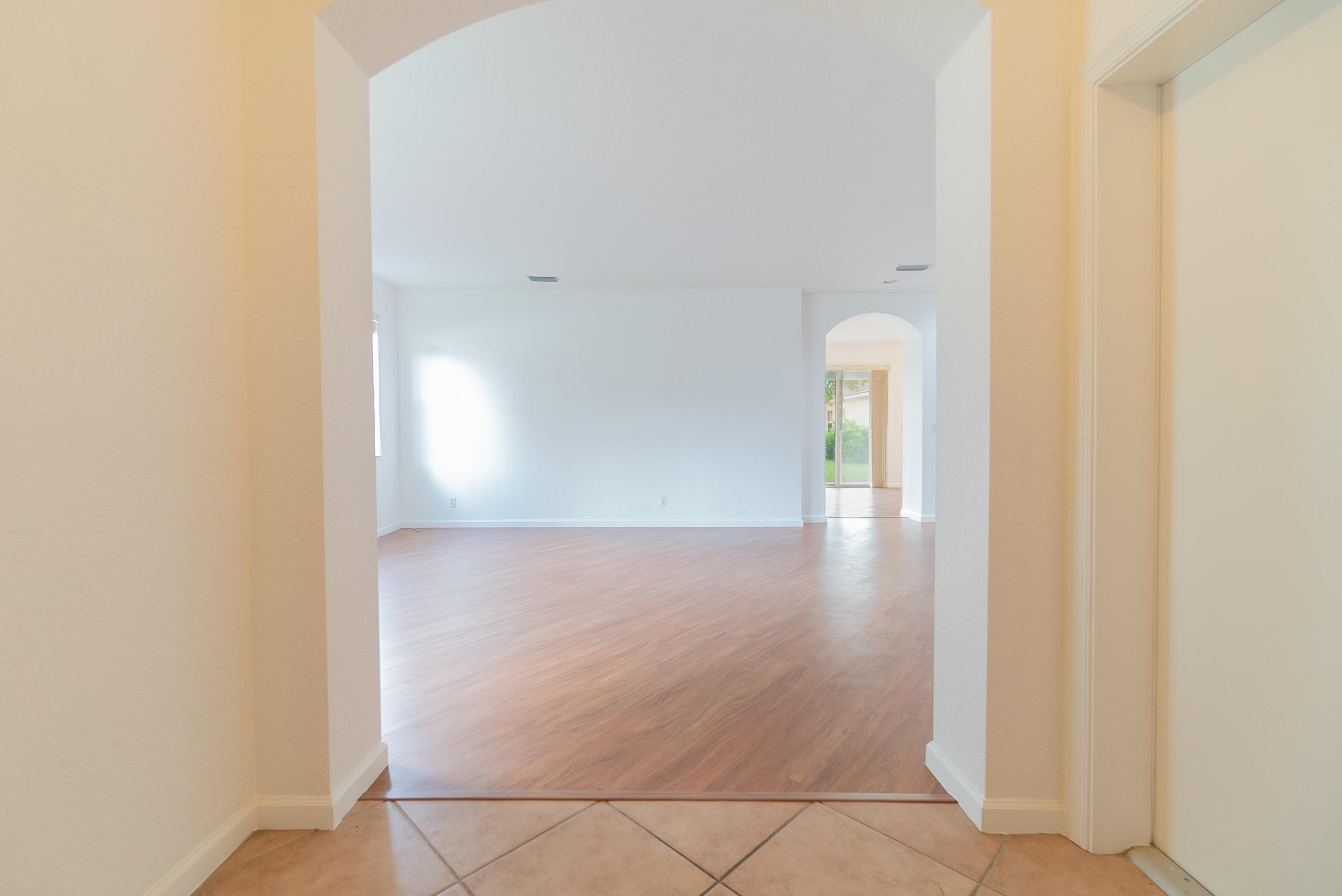 1232 Rose Gate Boulevard Riviera Beach, FL 33404 - Photo 3 of 23 1.5 Entrance