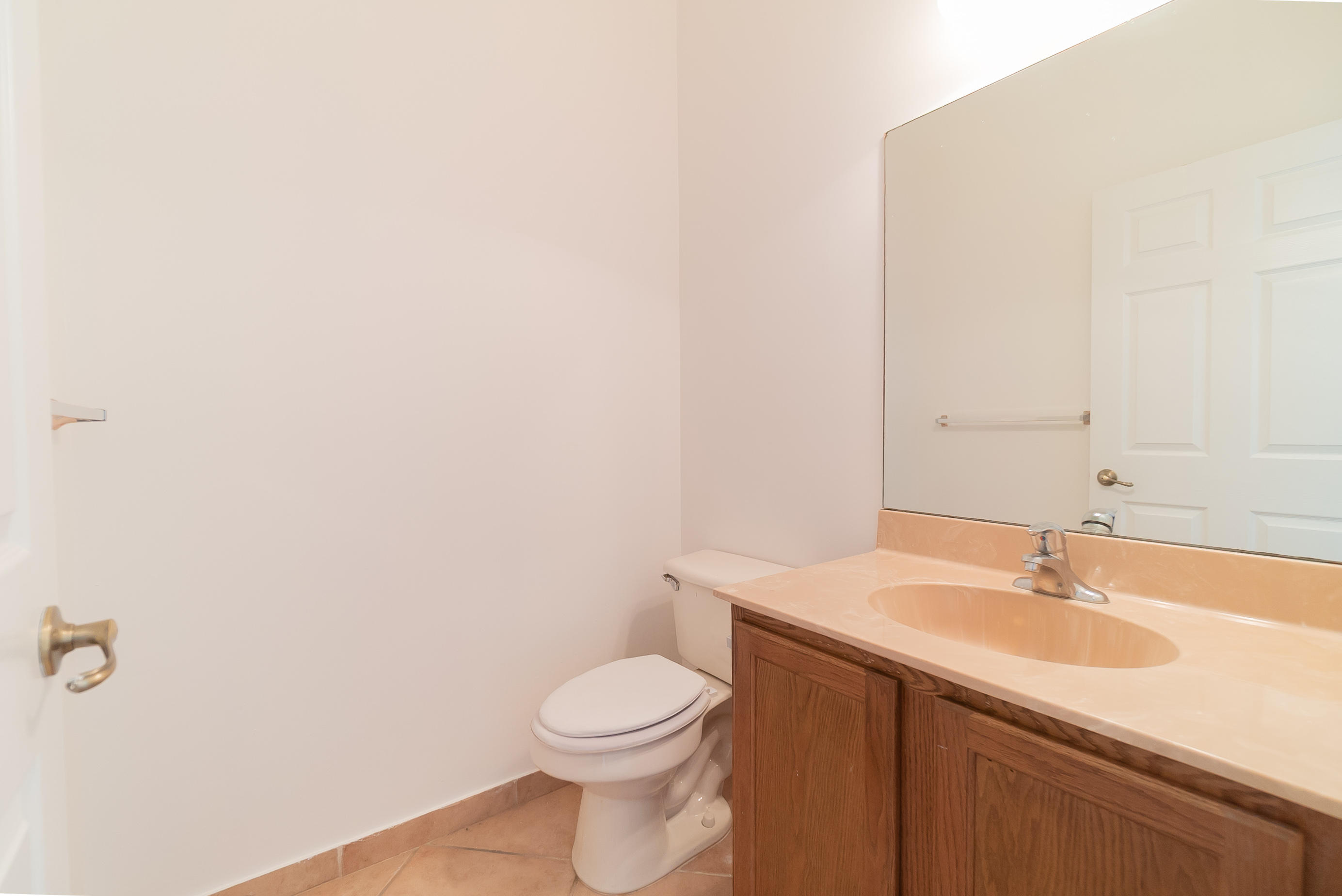 1232 Rose Gate Boulevard Riviera Beach, FL 33404 - Photo 7 of 23 5. Bathroom