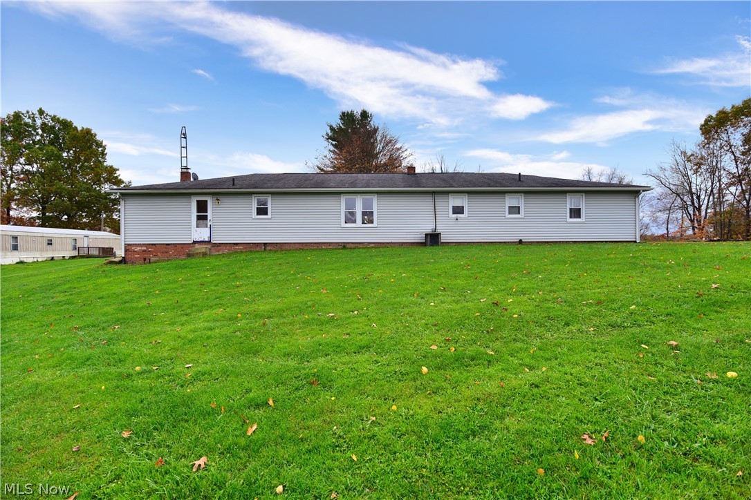 25714 Quaker Church Road East Rochester, OH 44625 - Photo 18 of 28 Gallery Image 18