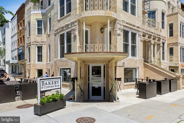 $5,500 | 1641 R Street Northwest, Unit 403, Washington, DC 20009