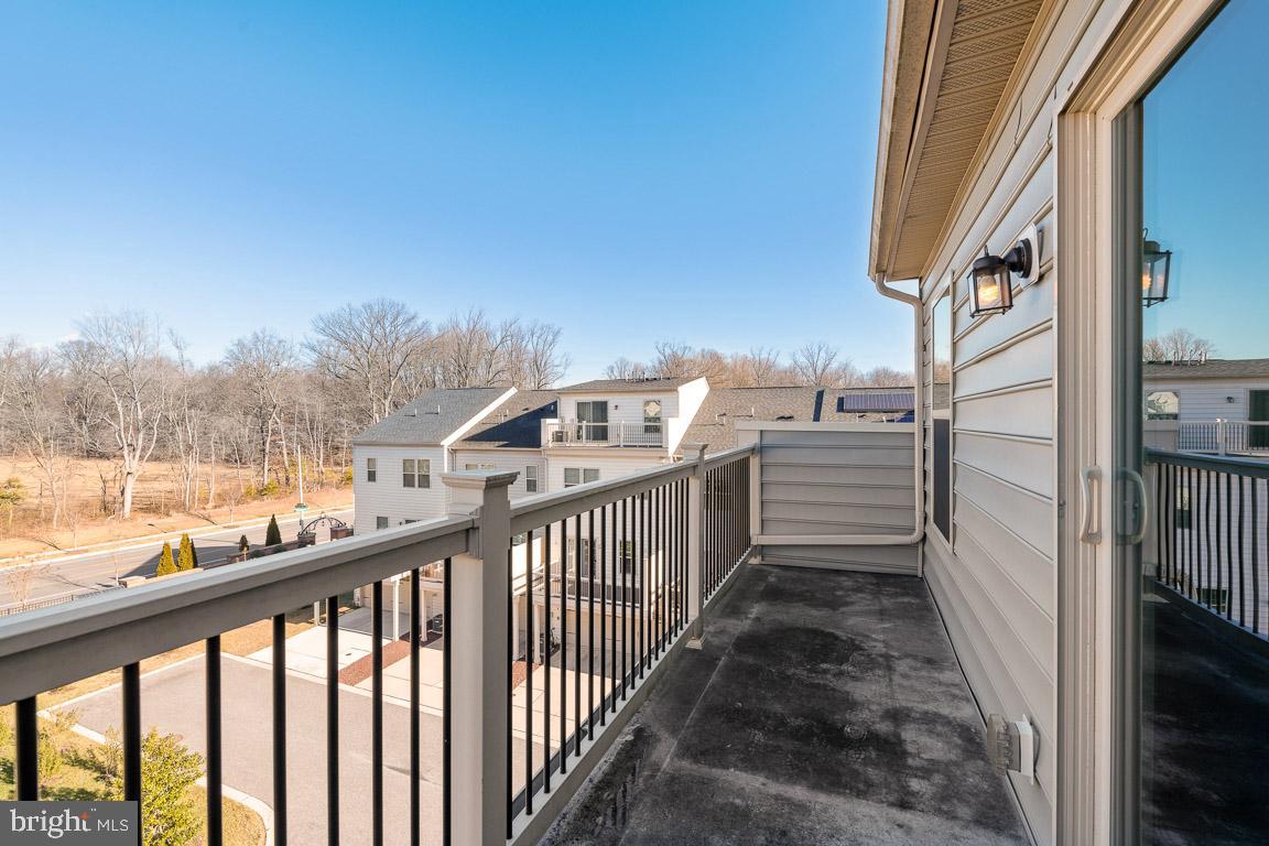 1048 Ramble Run Road Baltimore, MD 21220 - Photo 39 of 53 2nd deck on 4th floor