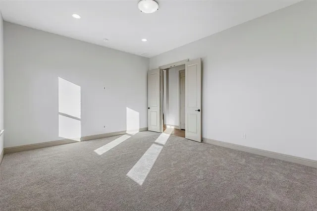 $709,900 | 117 Lila Lake Drive, Waxahachie, TX 75165