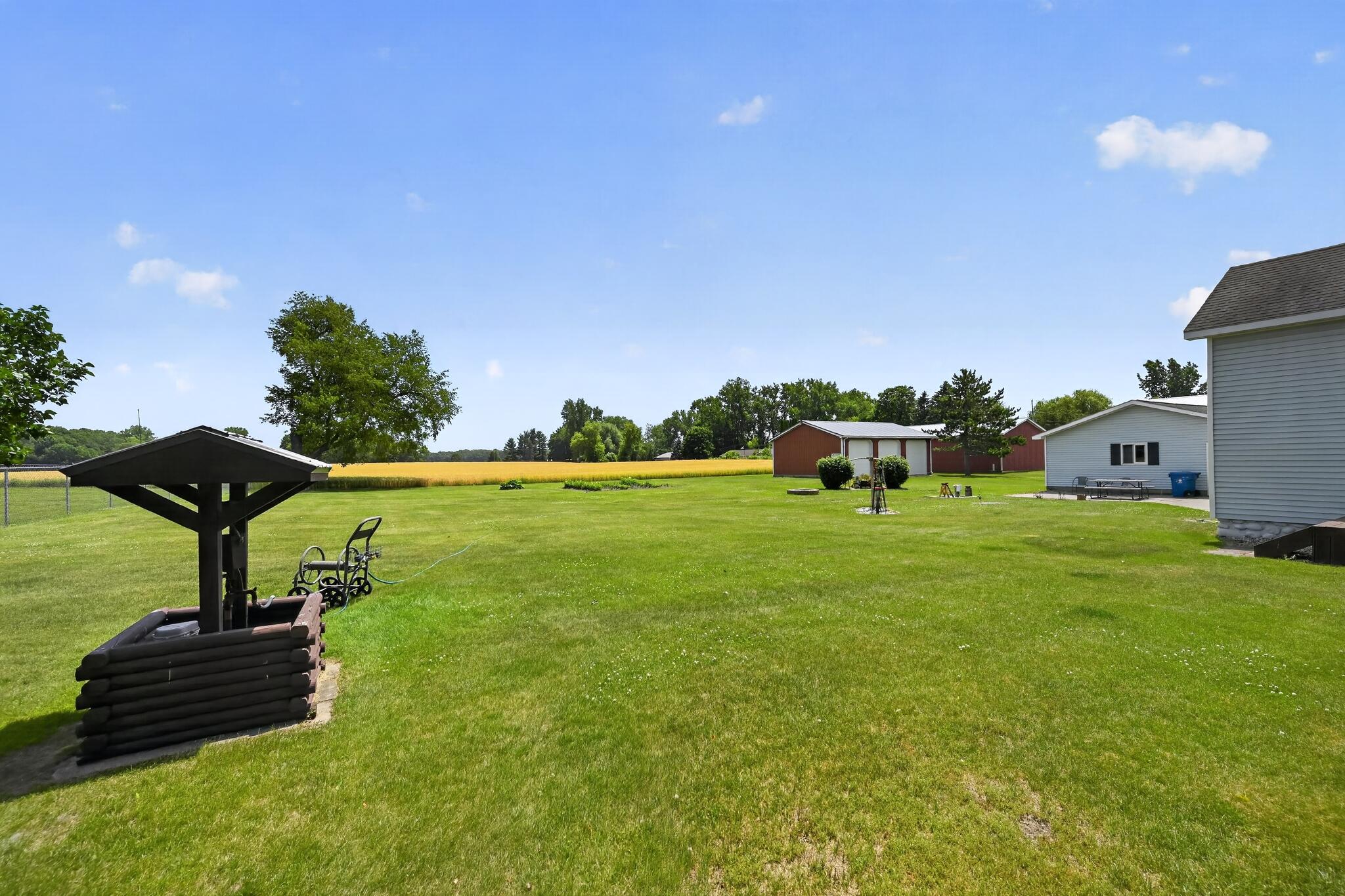 1253 Waldron Road South Crystal, MI 48818 - Photo 9 of 37 25_1253_Waldron_Rd_S-P-04