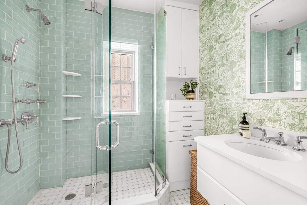 829 Park Avenue, Unit 7D Manhattan, NY 10021 - Photo 12 of 14