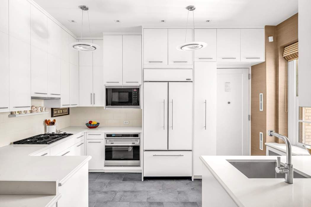 829 Park Avenue, Unit 7D Manhattan, NY 10021 - Photo 7 of 14