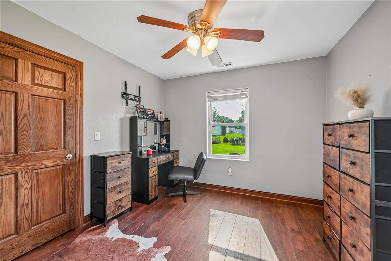 1315 1st Avenue Center Point, IA 52213 - Photo 22 of 29 Gallery Image 22