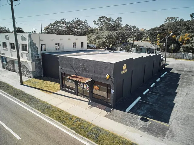 $699,000 | 1834 Tamiami Trail, Bradenton, FL 34205