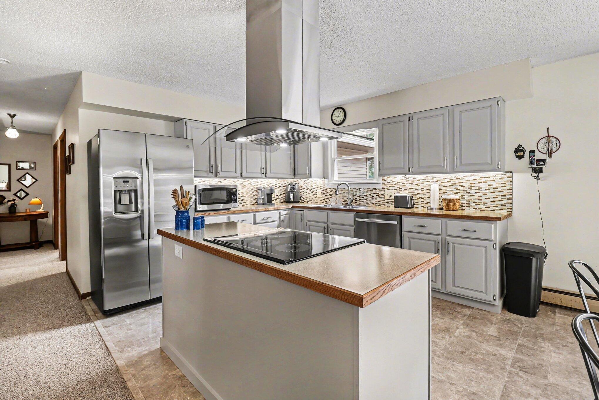 6335 Shagway Road Ludington, MI 49431 - Photo 16 of 36 013_file_6018