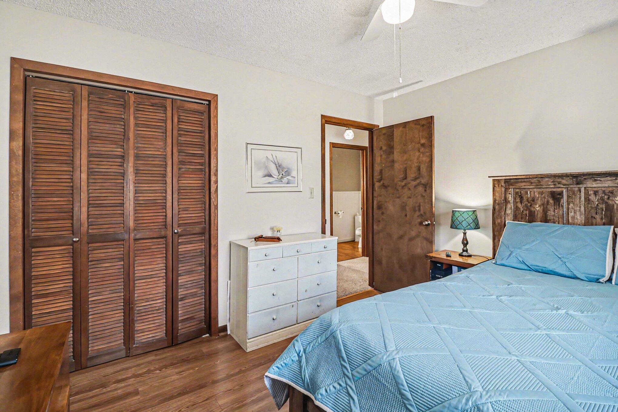 6335 Shagway Road Ludington, MI 49431 - Photo 23 of 36 020_file_2486