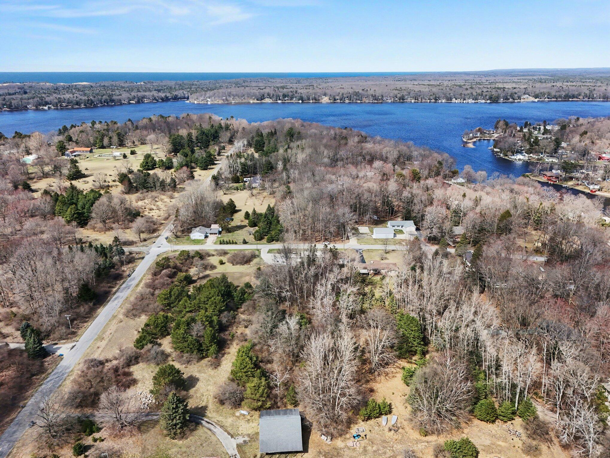 6335 Shagway Road Ludington, MI 49431 - Photo 5 of 36 031_file_6204