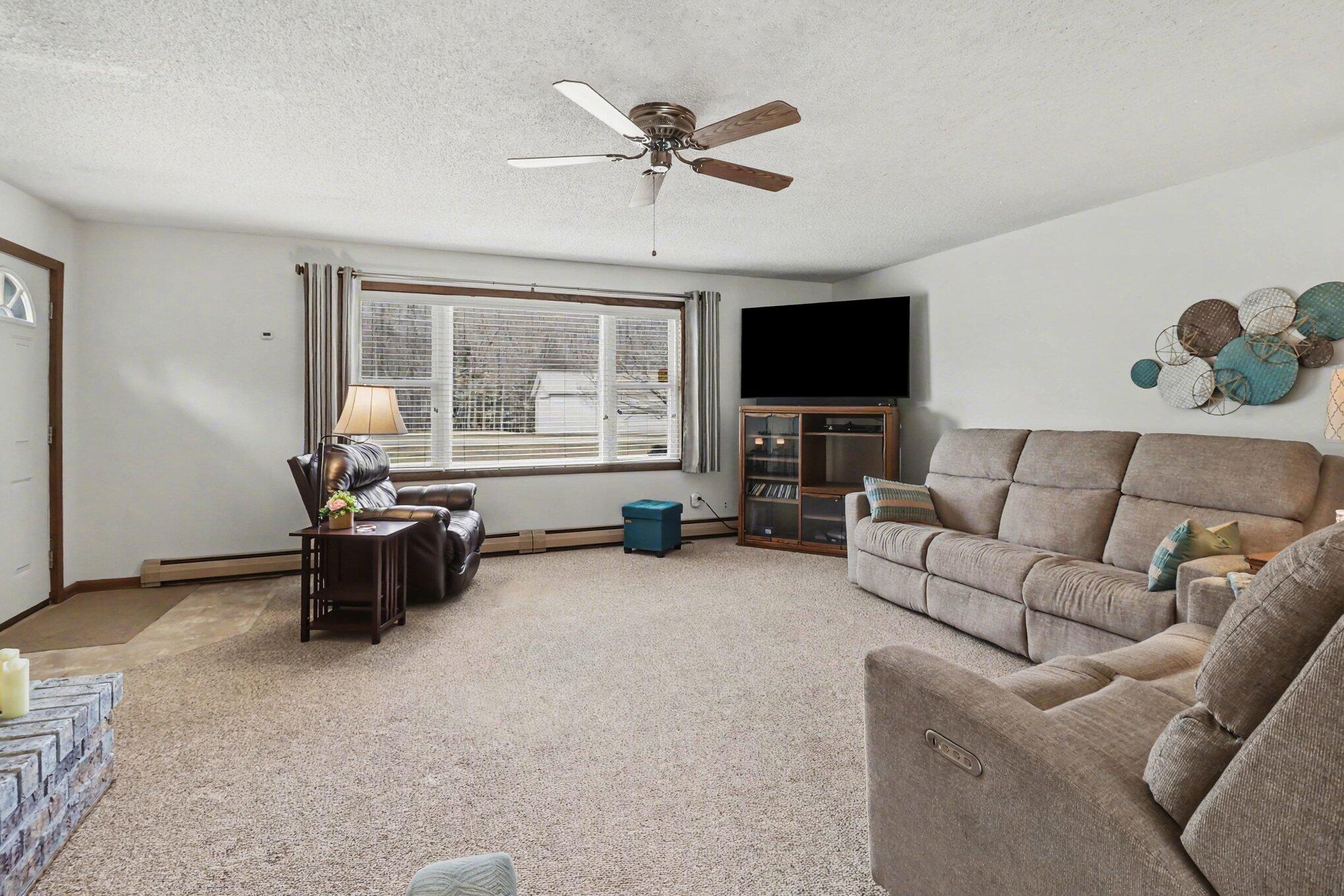 6335 Shagway Road Ludington, MI 49431 - Photo 9 of 36 006_file_1503