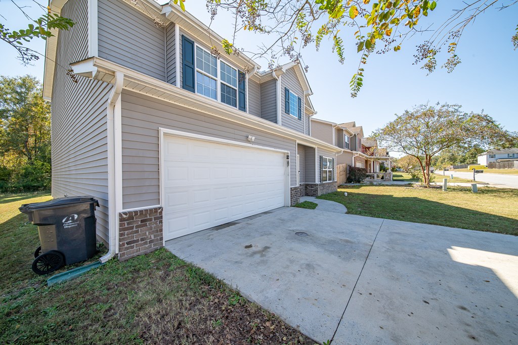 26 Forest Ridge Lane Phenix City, AL 36869 - Photo 3 of 41 Gallery Image 3