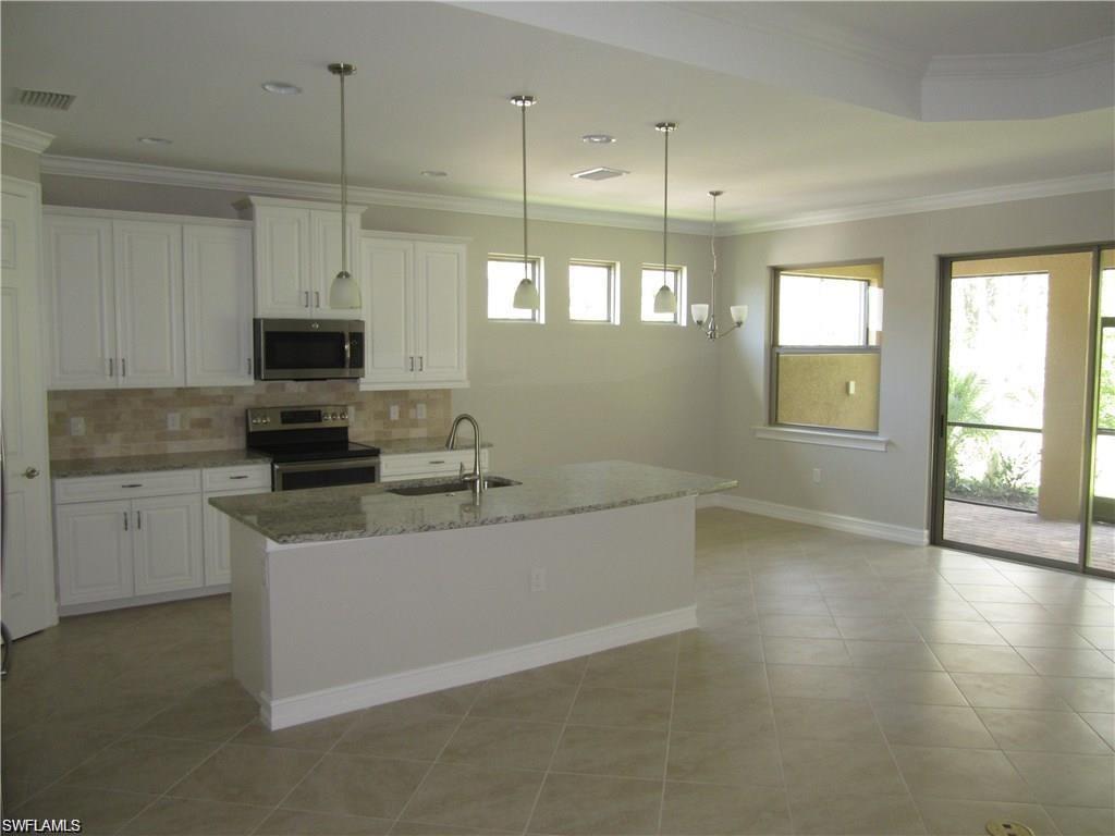 16313 Aberdeen Way Naples, FL 34110 - Photo 4 of 6