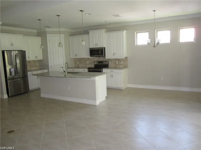 $3,800 | 16313 Aberdeen Way, Naples, FL 34110