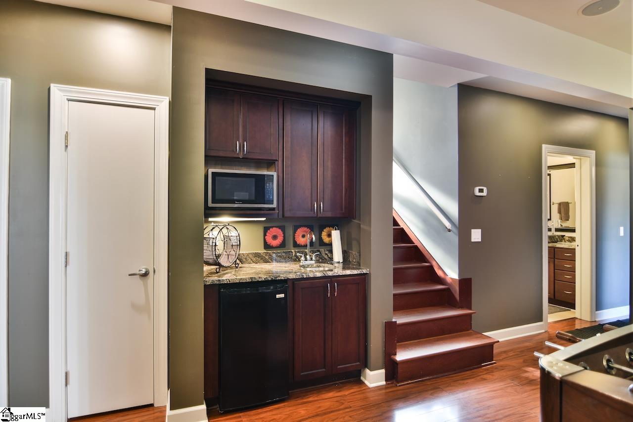 11 Altamont Forest Road Greenville, SC 29609 - Photo 20 of 35