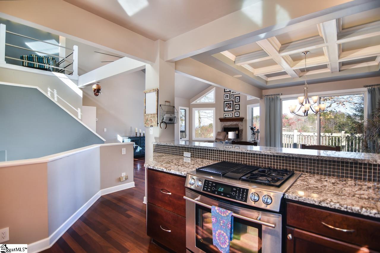 11 Altamont Forest Road Greenville, SC 29609 - Photo 10 of 35