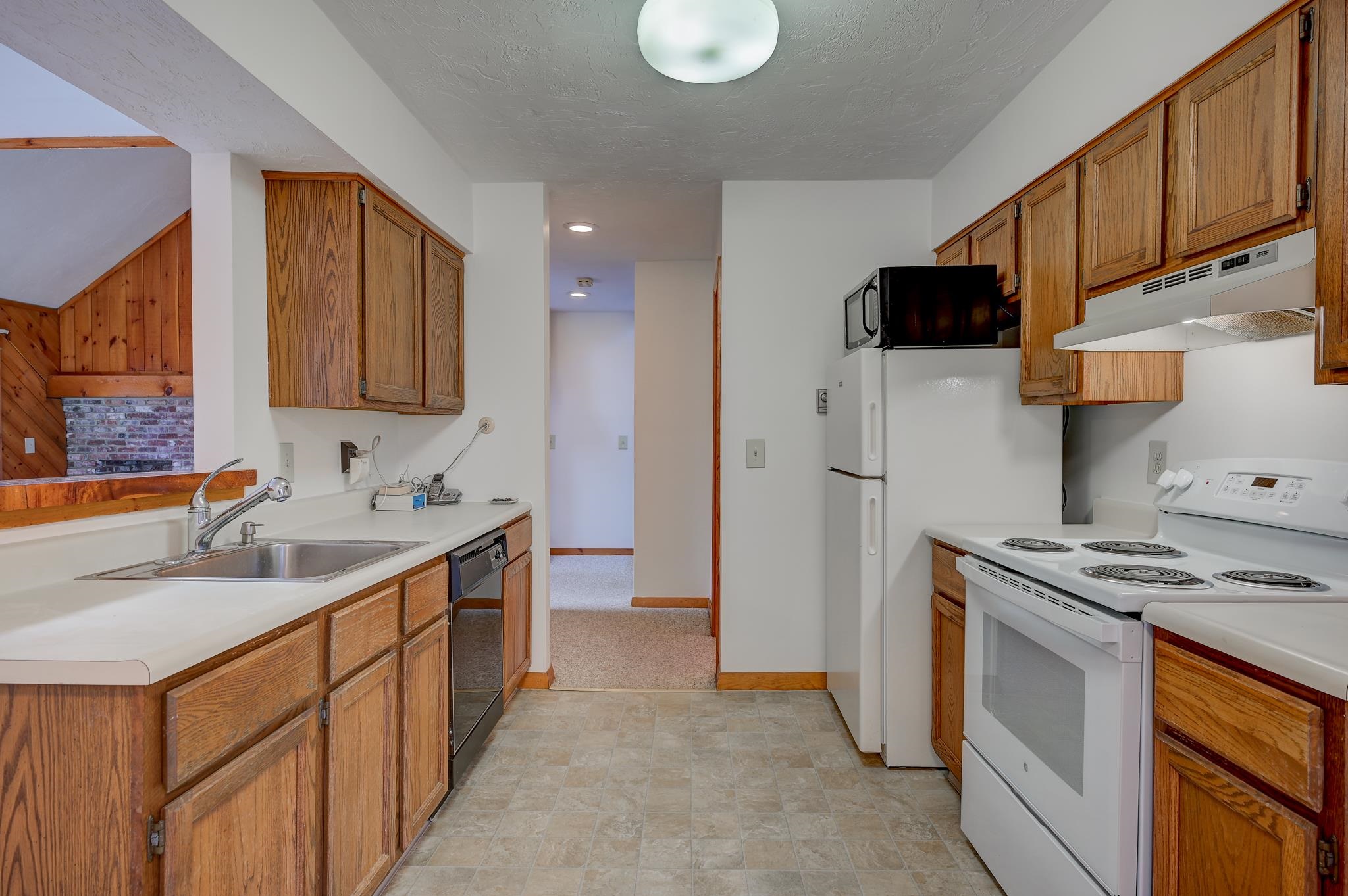 17 Woodland Pines Road, Unit 17 Bartlett, NH 03845 - Photo 3 of 26